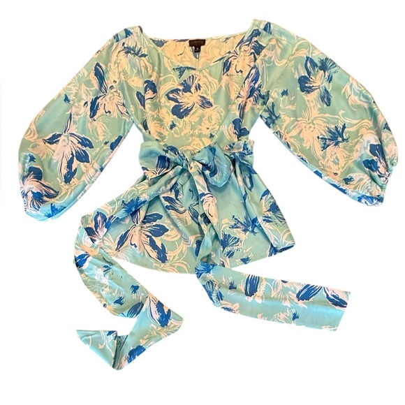 NWT Carlisle Floral Blue/White 100% Silk Blouse w/ scarf belt Size 12/Large $498 - Picture 1 of 12